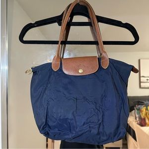 Small navy longchamp bag